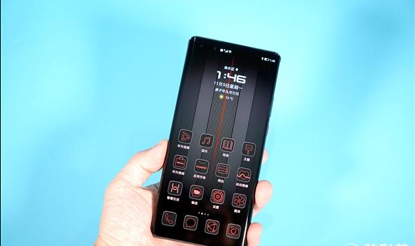 华为Mate40 RS保时捷设计曝光：超跑造型 奢华五摄