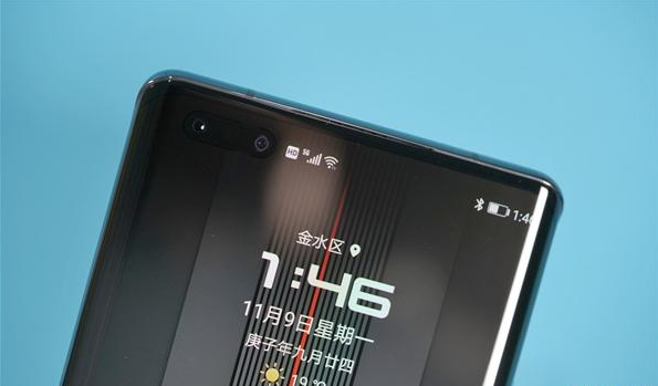 华为Mate40 RS保时捷设计曝光：超跑造型 奢华五摄
