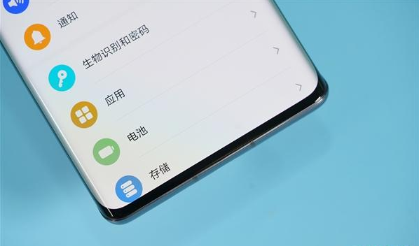 华为Mate40 RS保时捷设计曝光：超跑造型 奢华五摄