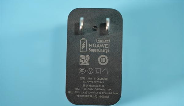 华为Mate40 RS保时捷设计曝光：超跑造型 奢华五摄